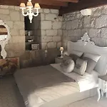 Chateau De Apartment Bouniagues