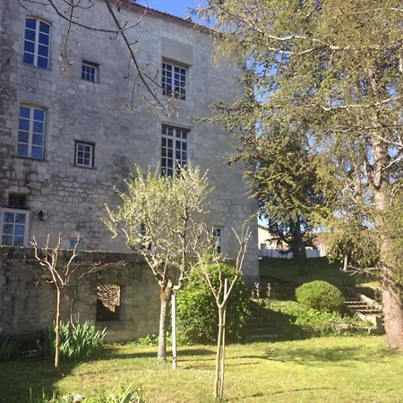 Chateau De Διαμέρισμα *