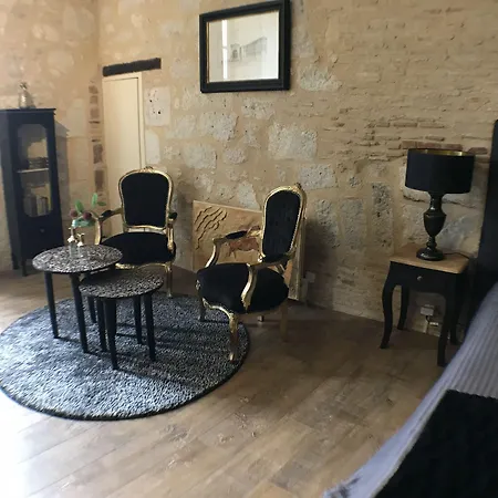 Chateau De Апартаменты *